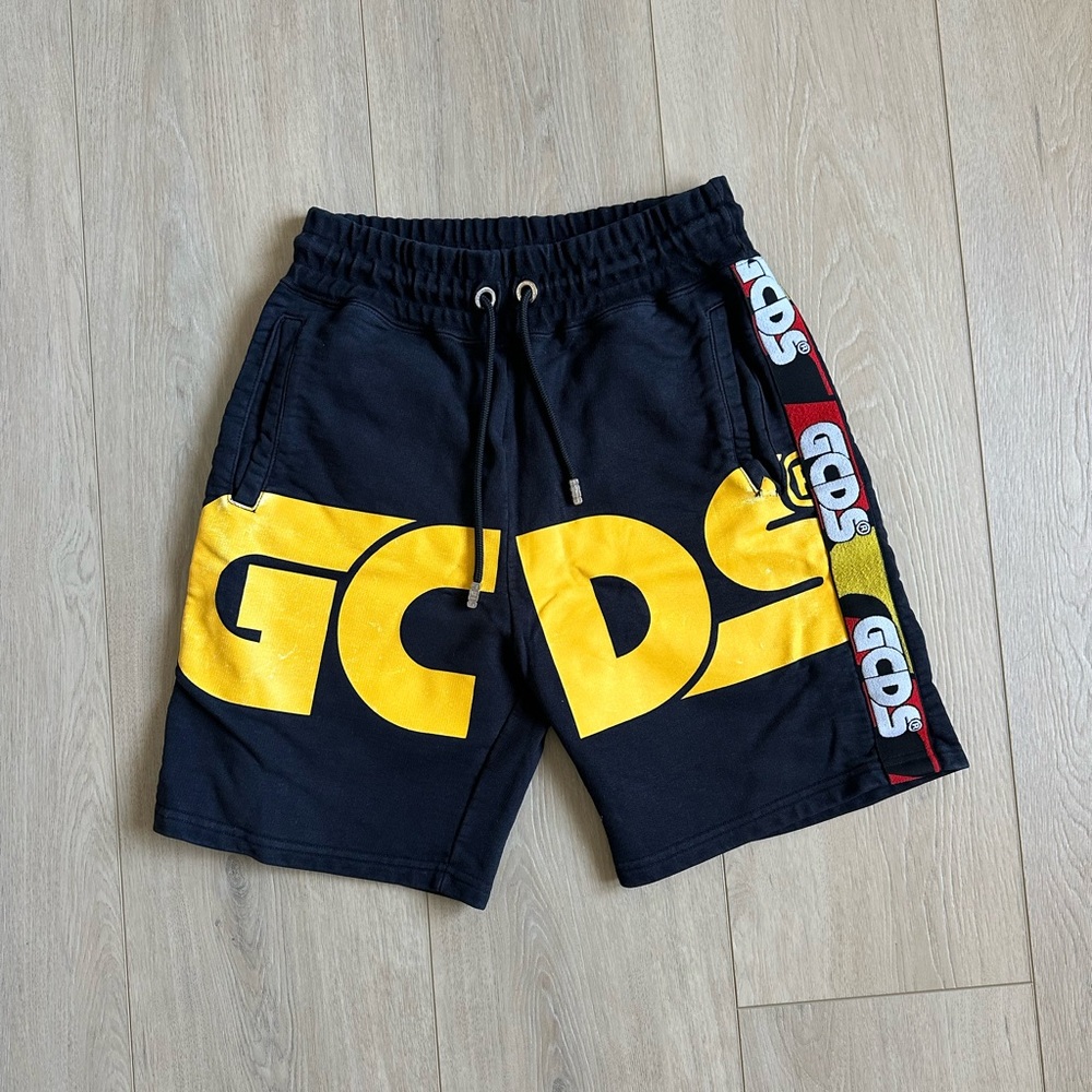 GCDS In Goal We Trust Shorts. Men’s Medium
